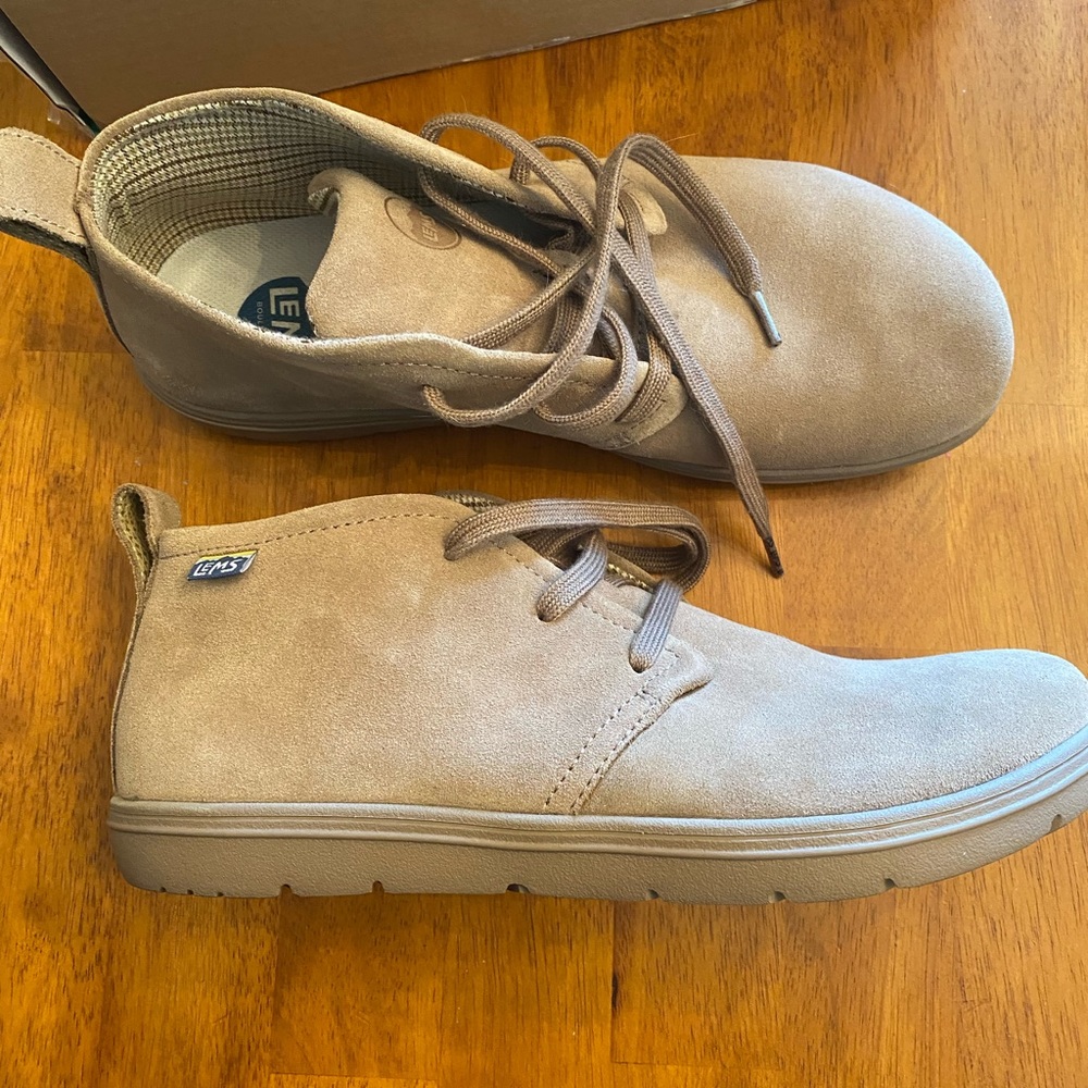 Lems unisex suede chukka boot. Men size 11, women size 12.5